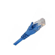 UTP / FTP / SFTP Cat5e Cat6 Cat6e ftth goutte extérieure 8 fils de base, câble à fibre monomode à 8 bornes